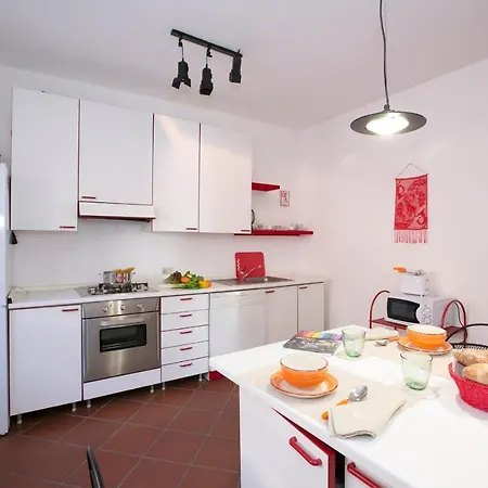 Lejlighed Sleeps 6 Mezzegra