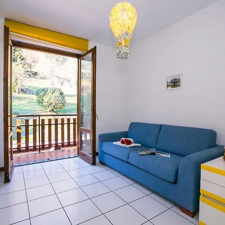 Sleeps 6